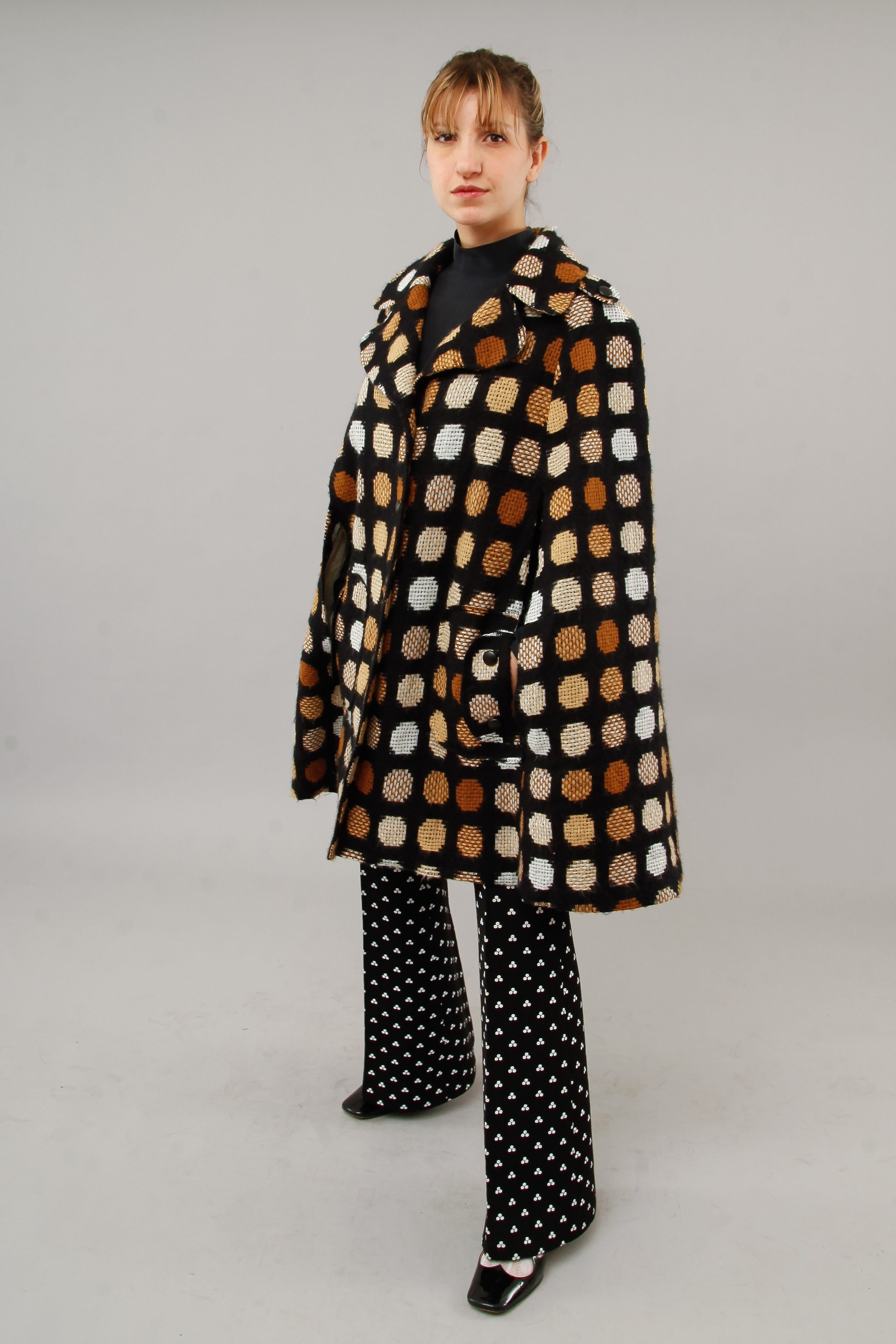 1960 Dotted Brown Cape
