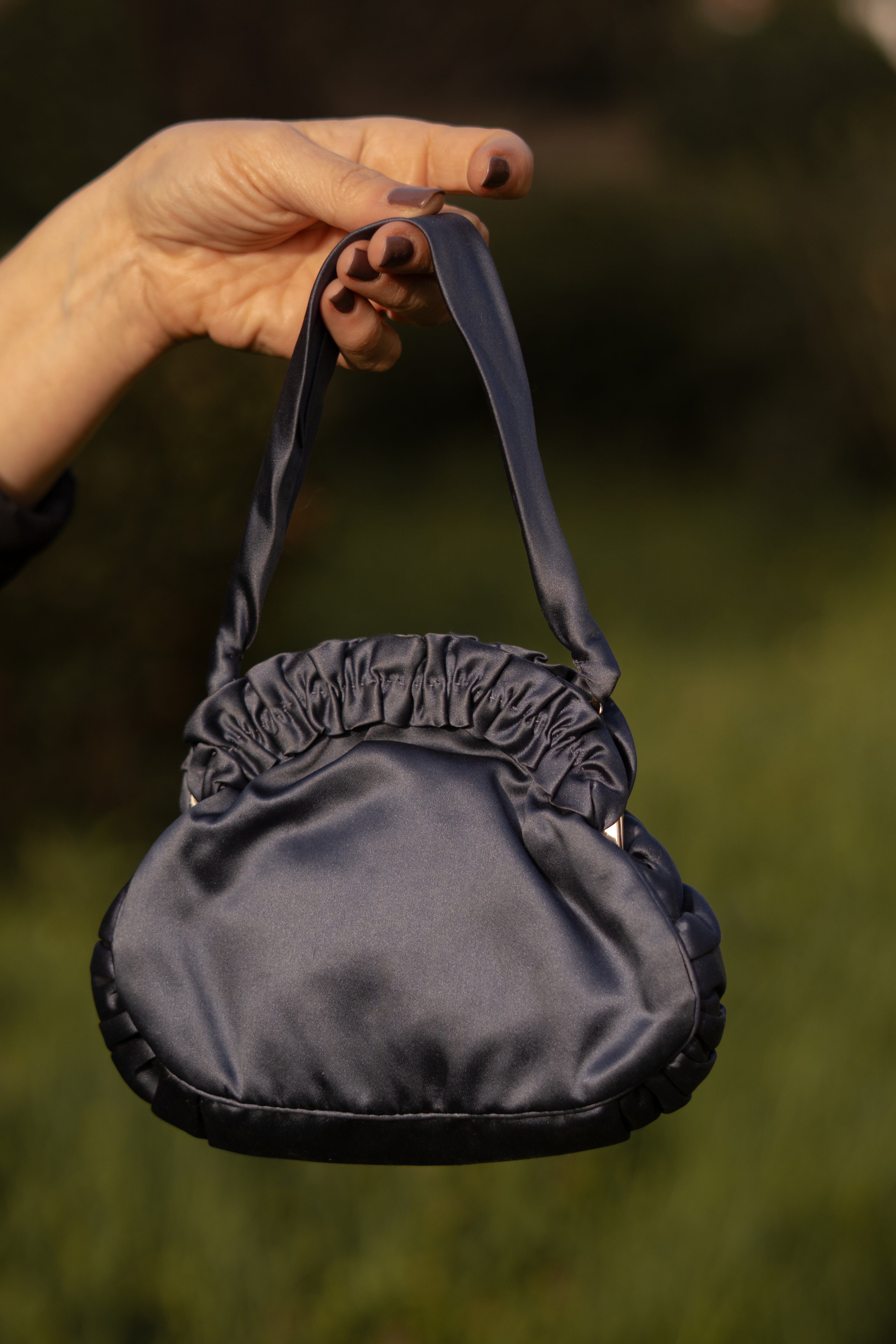 1930 Evening Silk Purse with Rhinestones detail