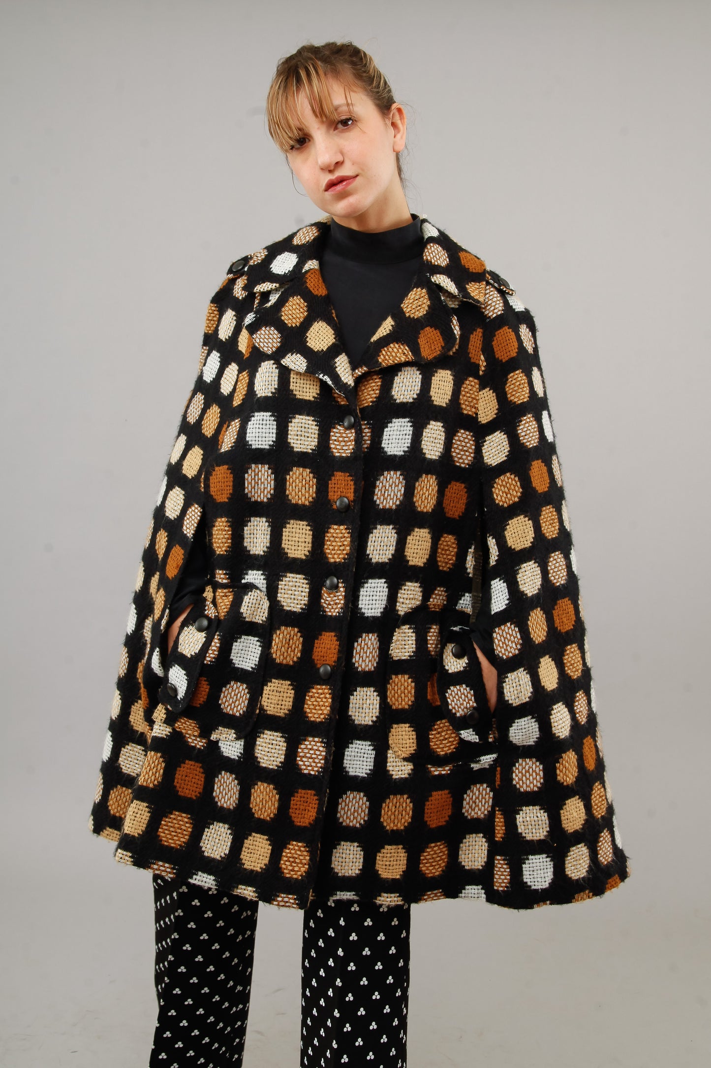 1960 Dotted Brown Cape