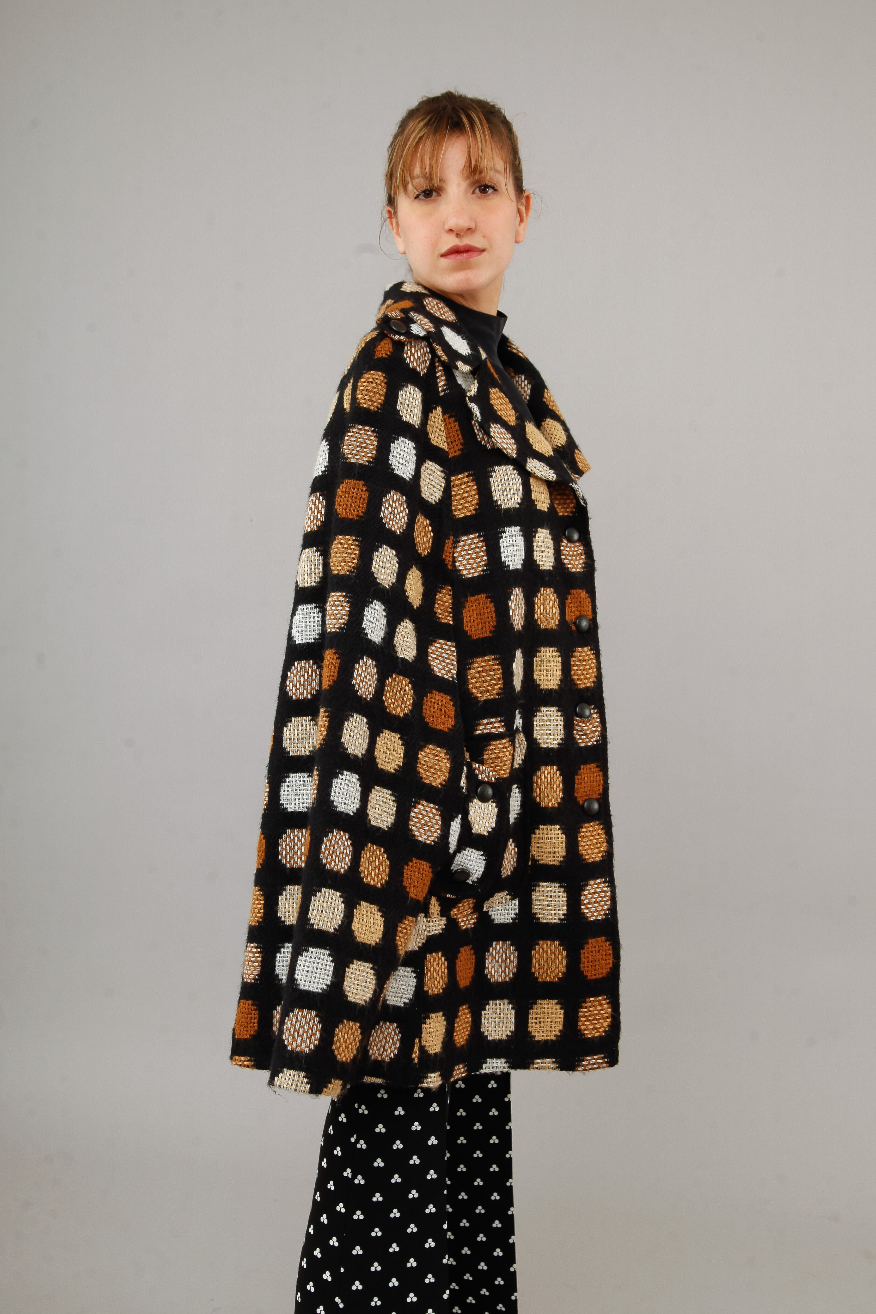 1960 Dotted Brown Cape