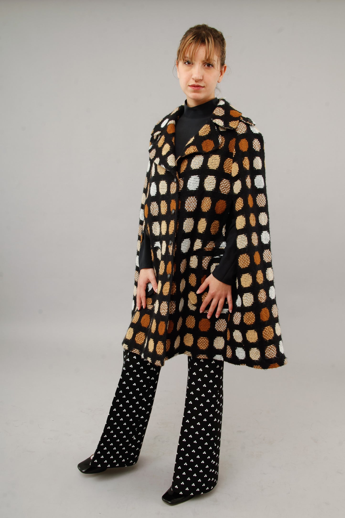 1960 Dotted Brown Cape