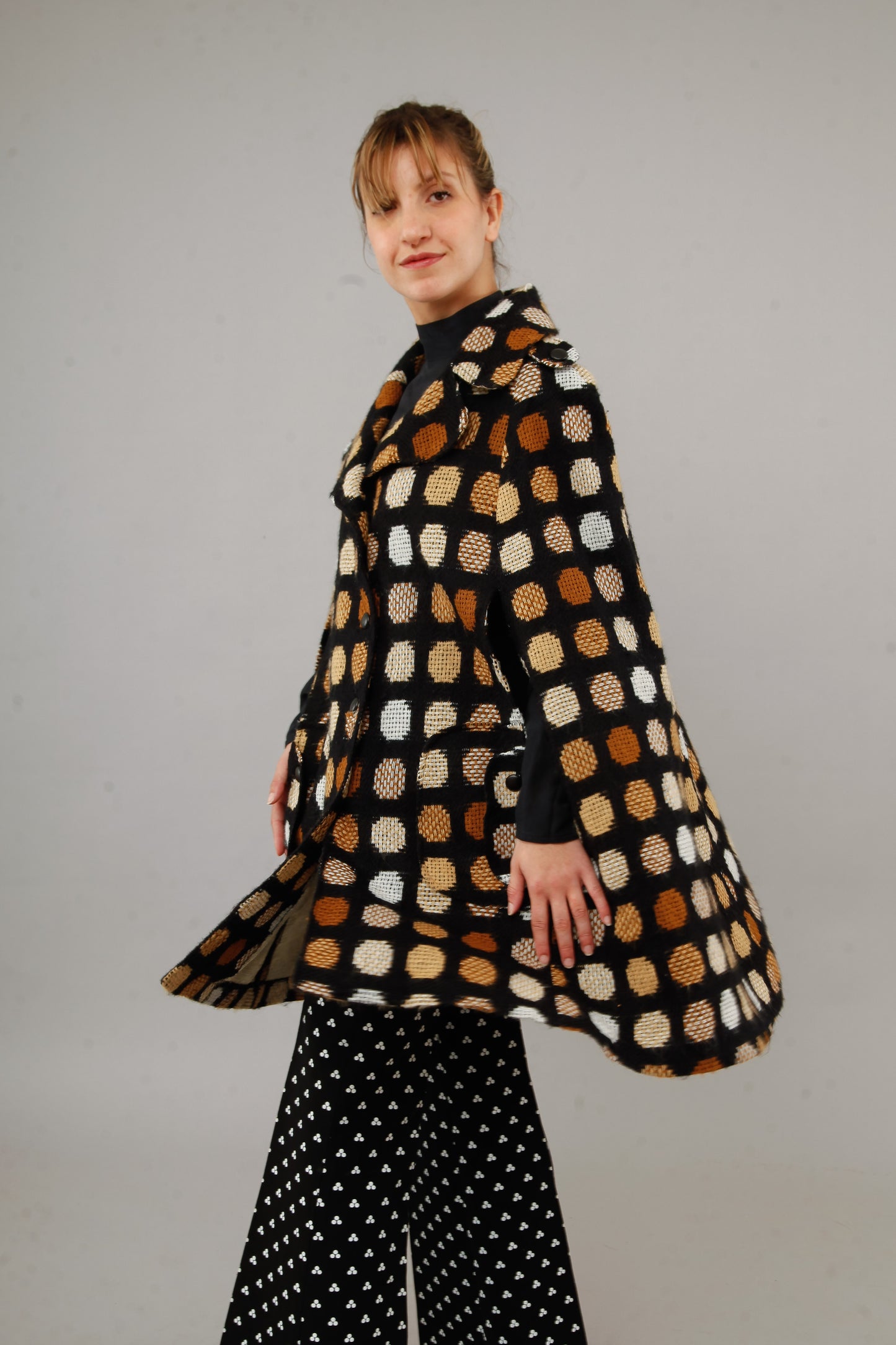 1960 Dotted Brown Cape