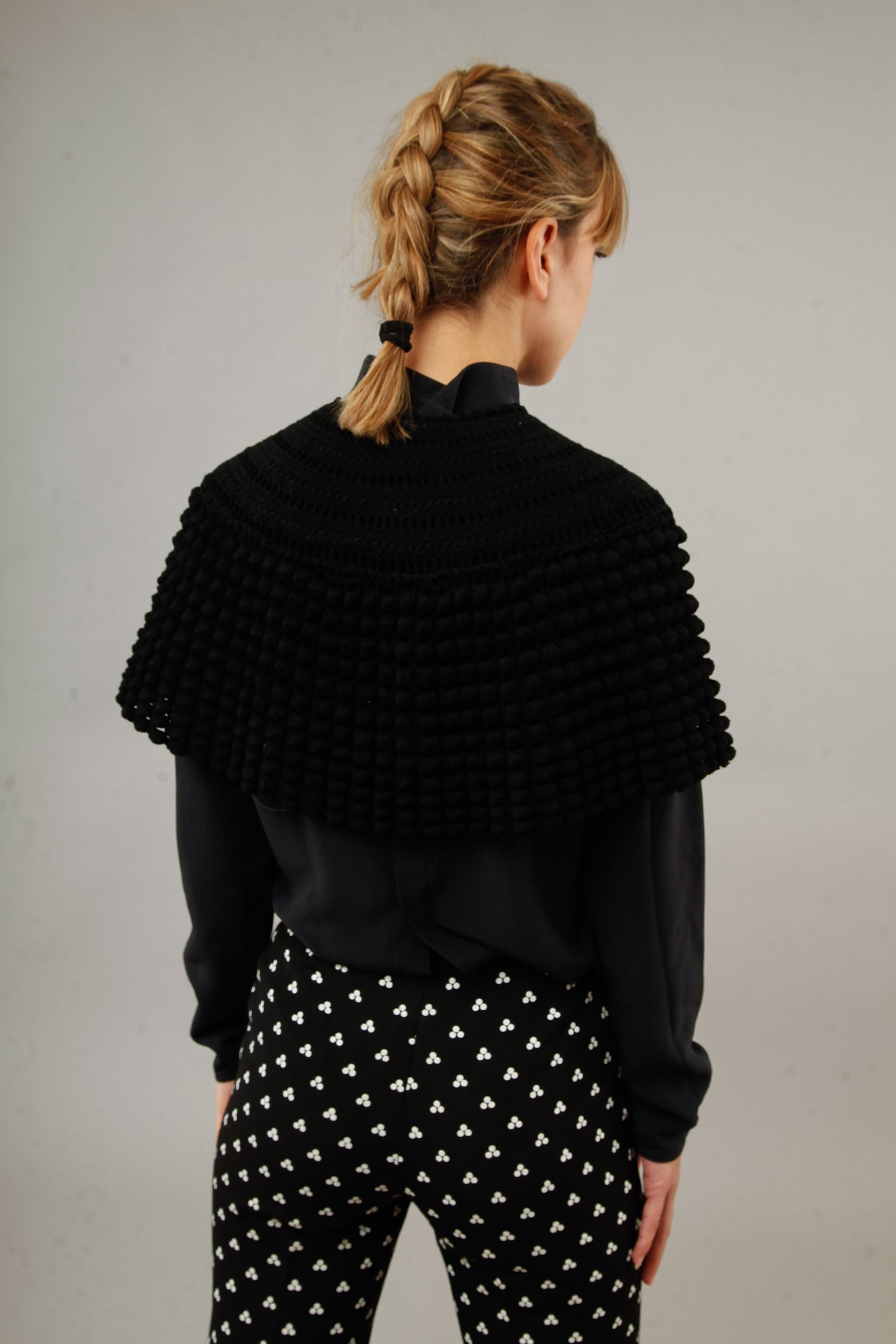 1890 Wool Knitted Capelet