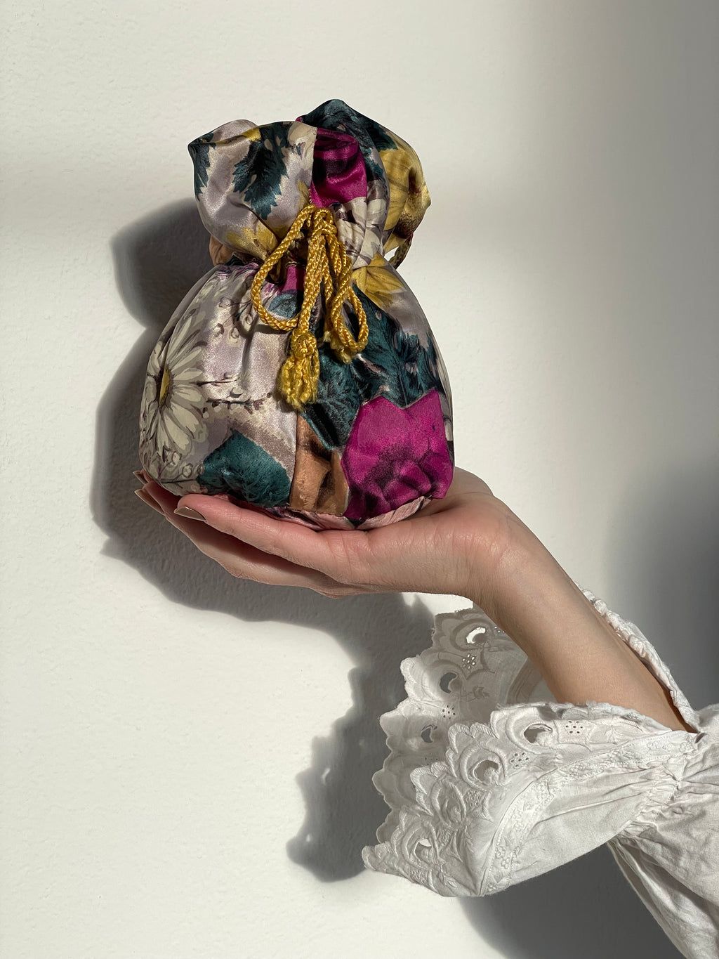 1940 Silk Floral Evening Purse
