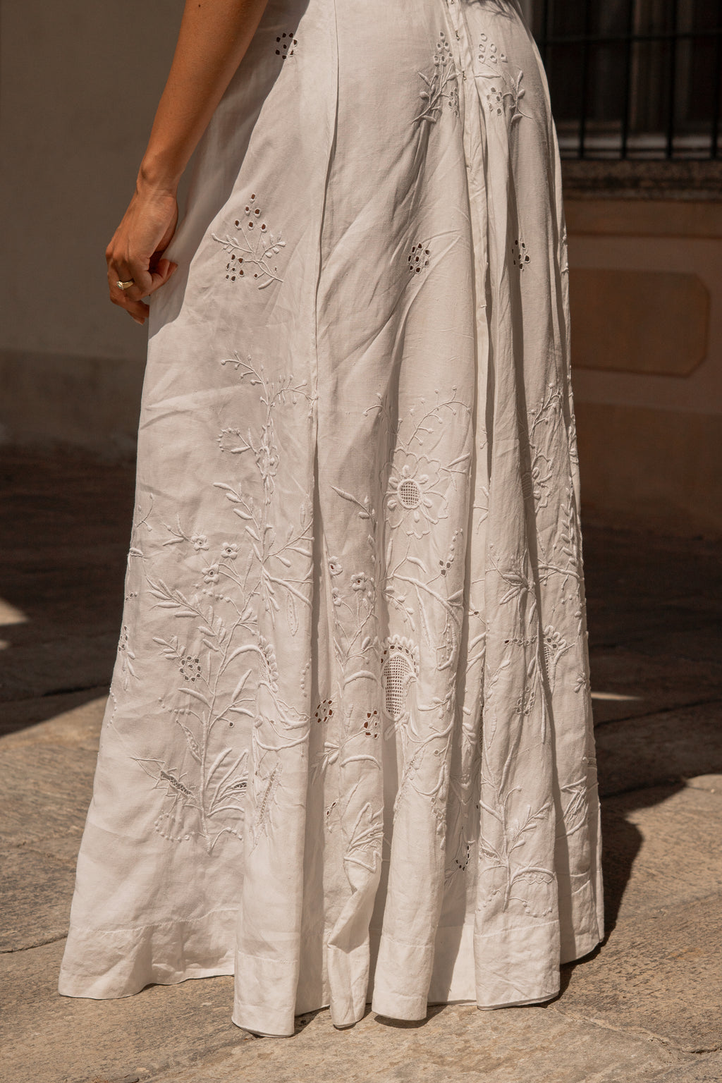 Antique Edwardian Linen Hand Embroidered Skirt